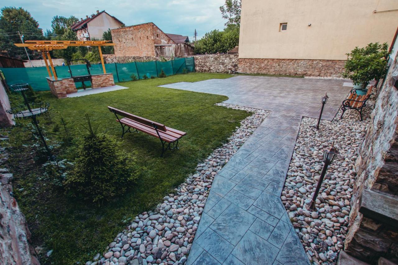 Vila Orient Hunedoara Zewnętrze zdjęcie